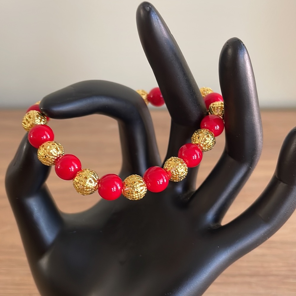 HAND CRAFTED STRETCH BRACELET Red Coral Beads Gold Plated Filigree Beads - Picture 5 of 10